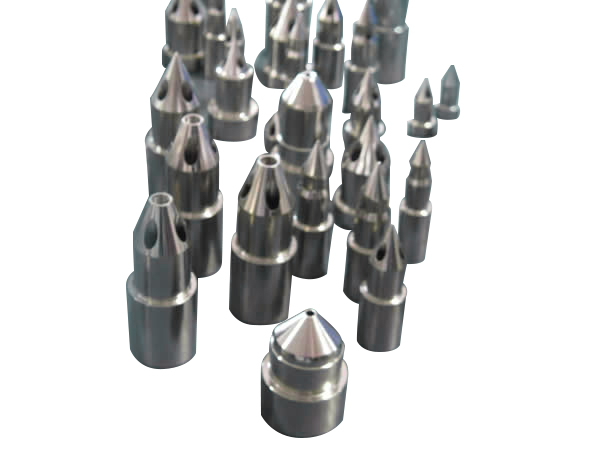 Various types of nozzles and tips